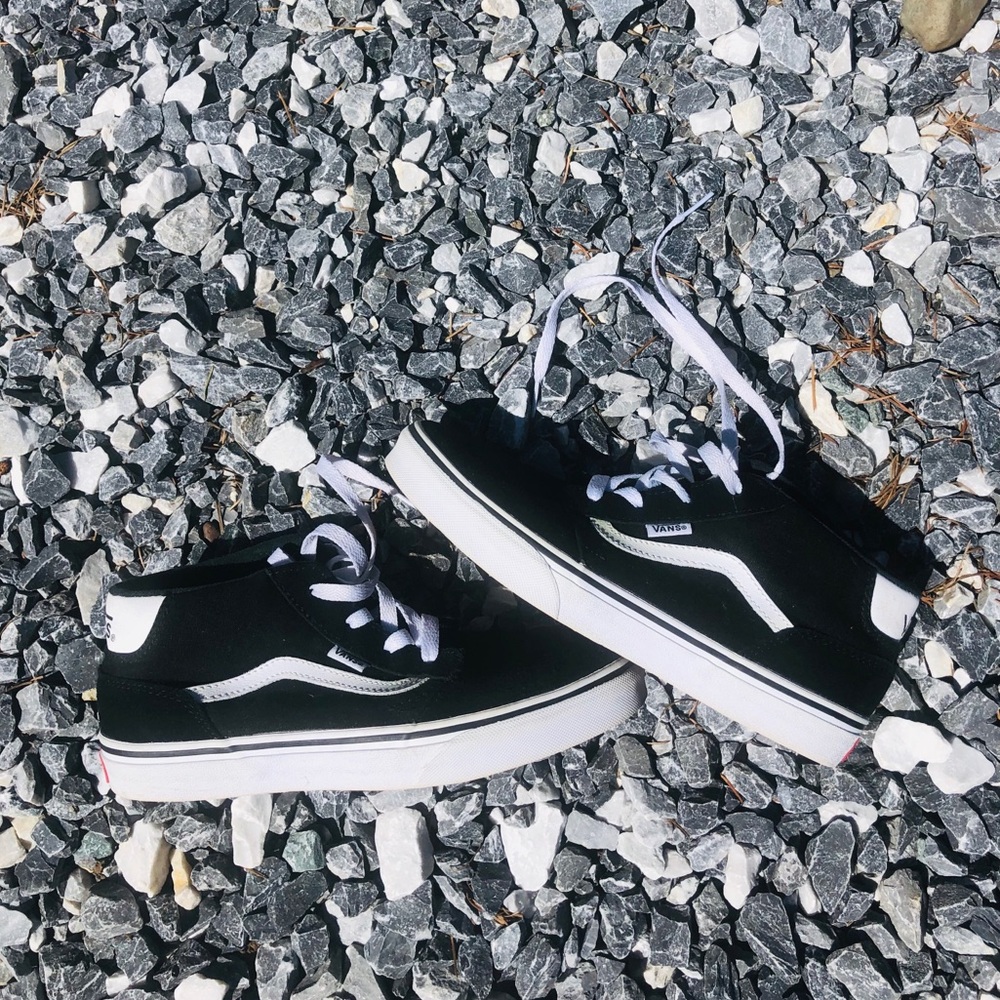 ✨Unique High Top Vans✨